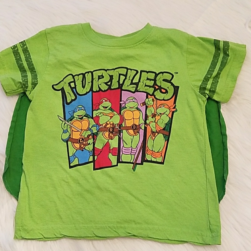 Nickelodeon Ninja Turtle t-shirt with shell cape